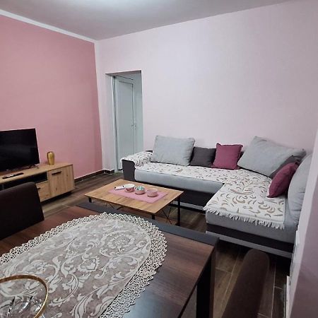 Apartman Jelena Цетине Екстериор снимка