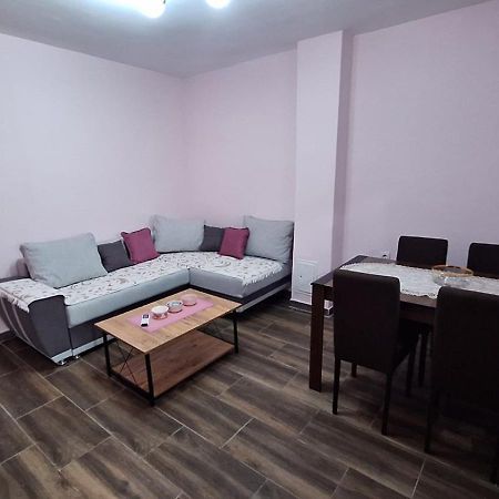 Apartman Jelena Цетине Екстериор снимка